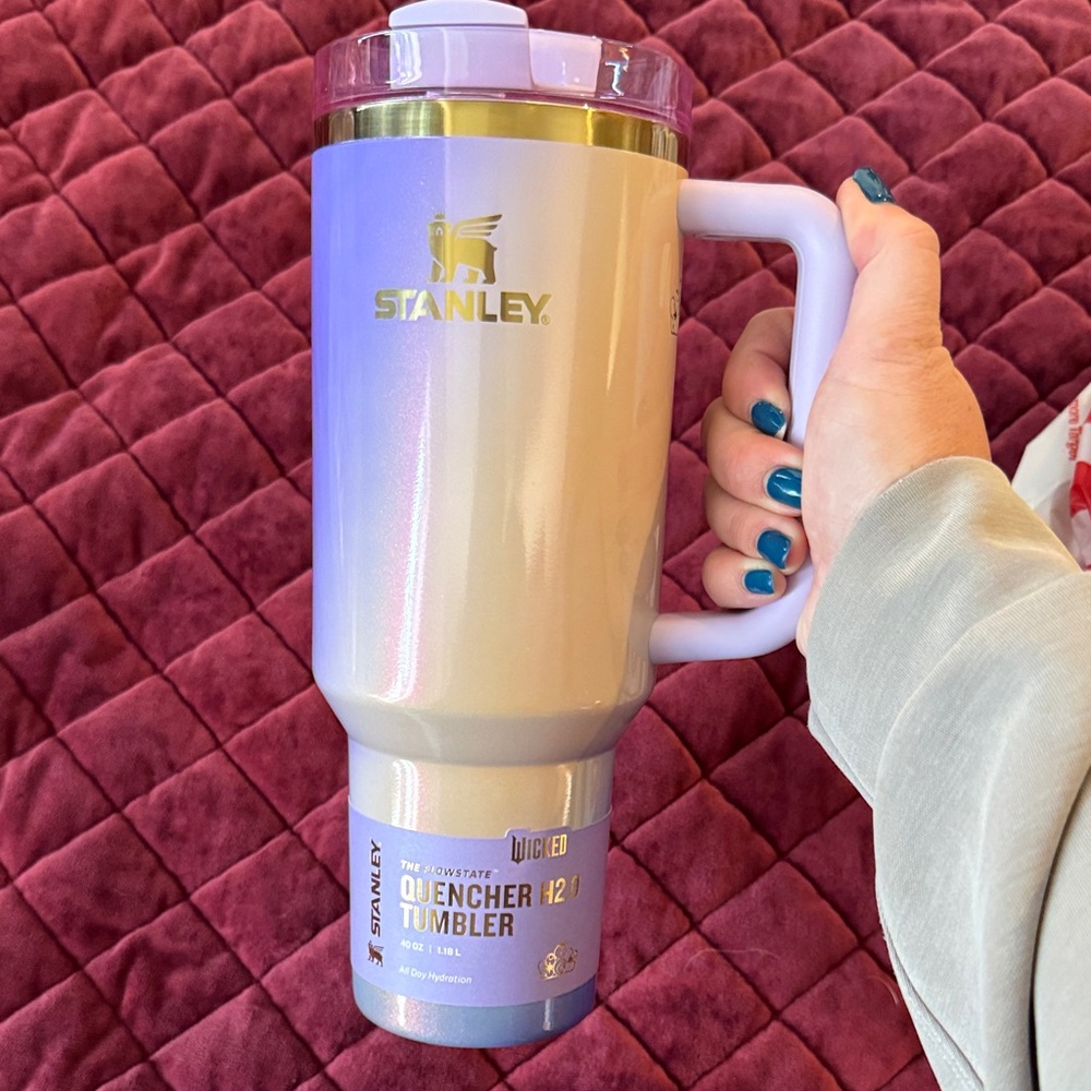 Wicked Stanley 2025 40 oz. Glinda